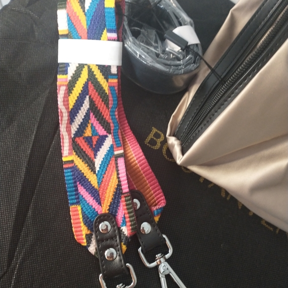 NWT Bostanten women's Leather Bucket Bag Purse Aztec Strap - Picture 6 of 10